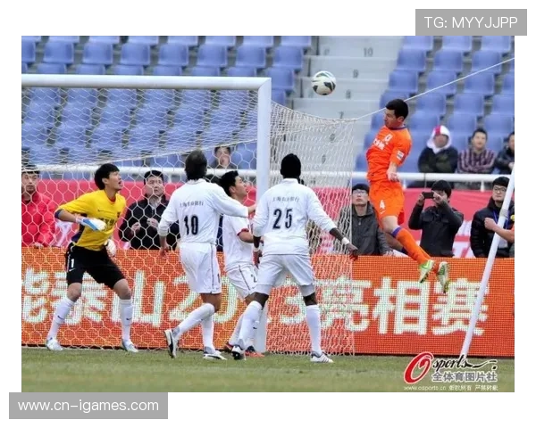 拜仁轮换阵容仍显统治力,勒沃库森客场溃败暴露防线问题 拜仁轮换阵容仍显统治力,勒沃库森客场溃败暴露防线问题