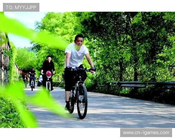 杭州青少年自行车赛涵盖体能跑步骑行综合项目